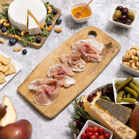 A delightful table, offering a feast for the eyes with its vibrant and appetizing presentation.